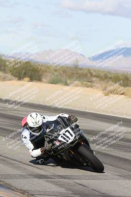 media/Nov-16-2025-Race Pace (Sun) [[8c5fa54630]]/Verified Riders/4-Turn 3 Inside (1050am)/